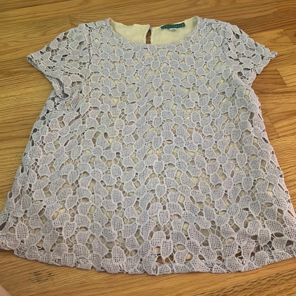 Pim & Larkin Size XS Crochet light purple top